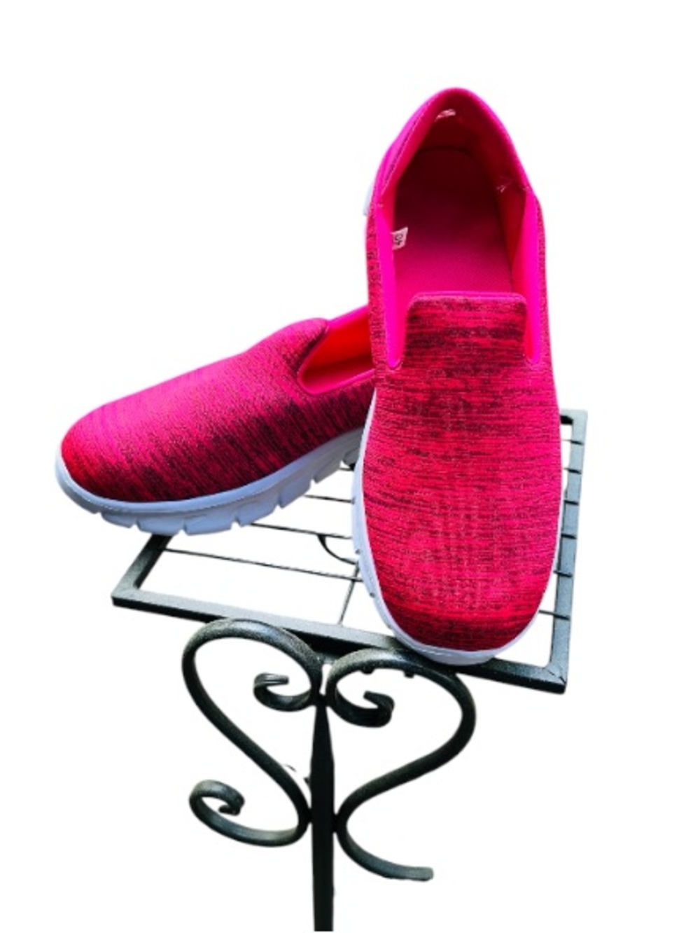 Skechers EUC Slip-On Women’s Sneakers - Picture 4 of 7